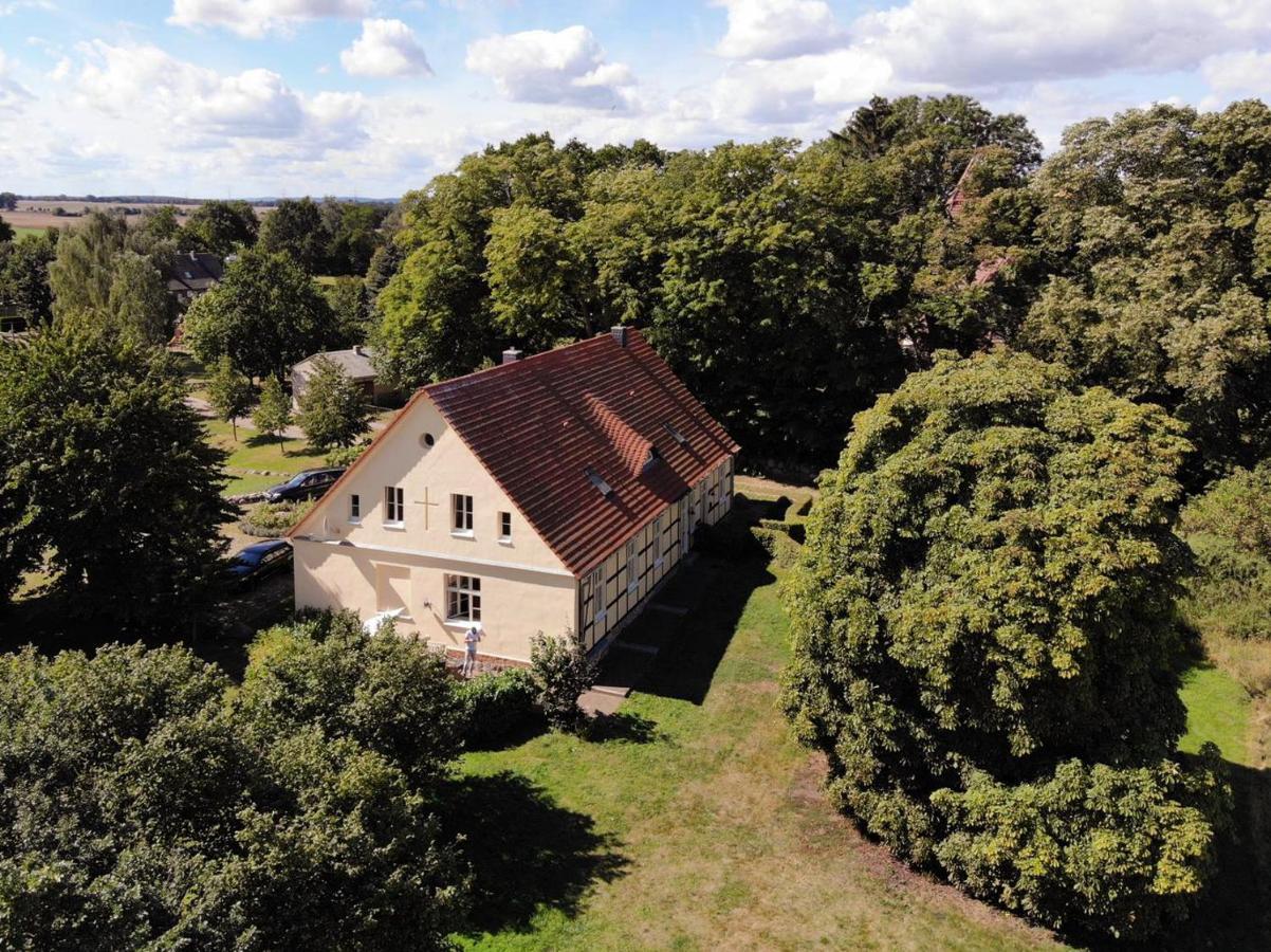 Altes Pastorat Schwichtenberg Borrentin Eksteriør bilde
